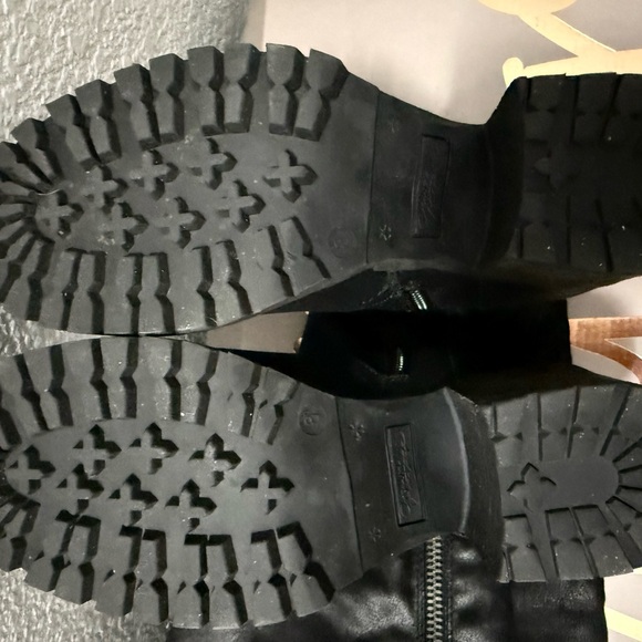 Crown Vintage Black Heeled Knee-High Boots size 8 Chellie - Picture 11 of 13